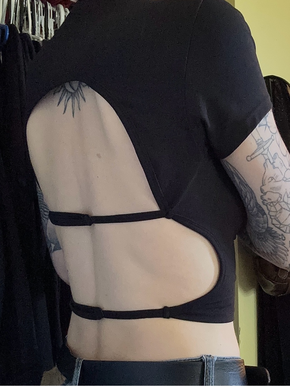 Black Cutout Back Crop Top — Garage